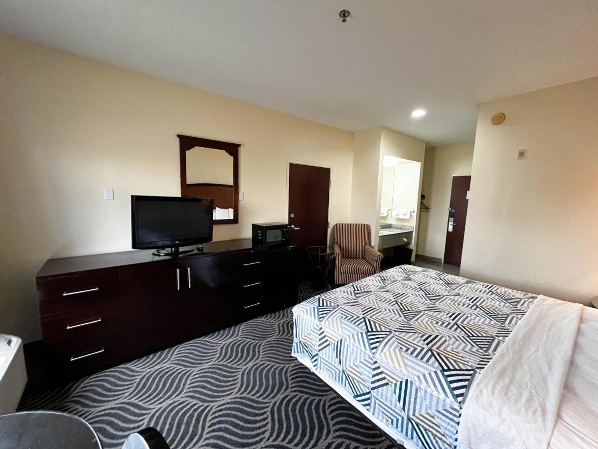 Executive Inn & Suites Breaux Bridge, La Экстерьер фото