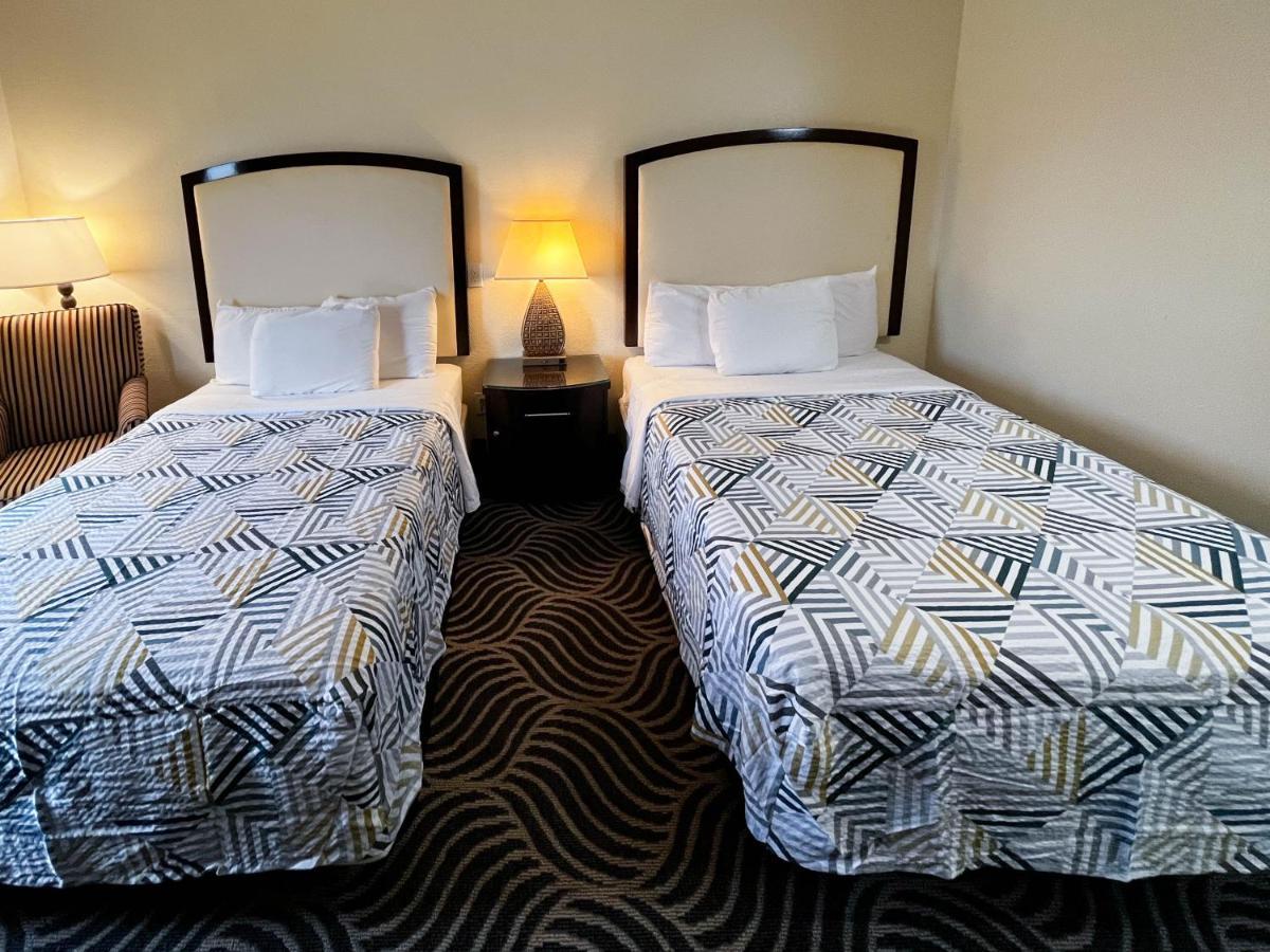 Executive Inn & Suites Breaux Bridge, La Экстерьер фото