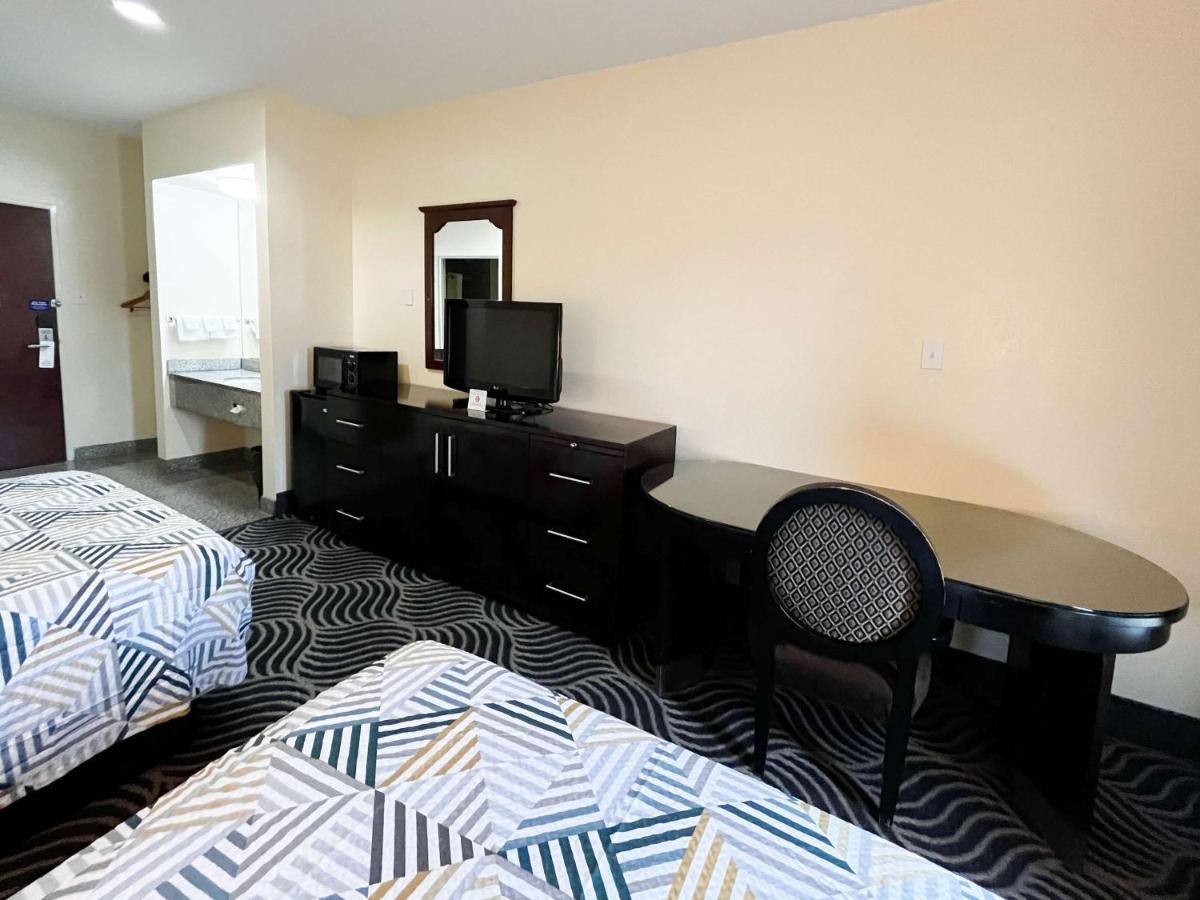 Executive Inn & Suites Breaux Bridge, La Экстерьер фото